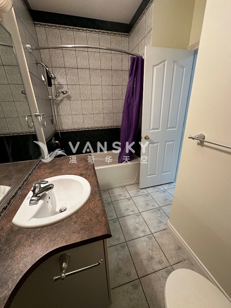 250216191029_Bath room of bed room 2.jpg